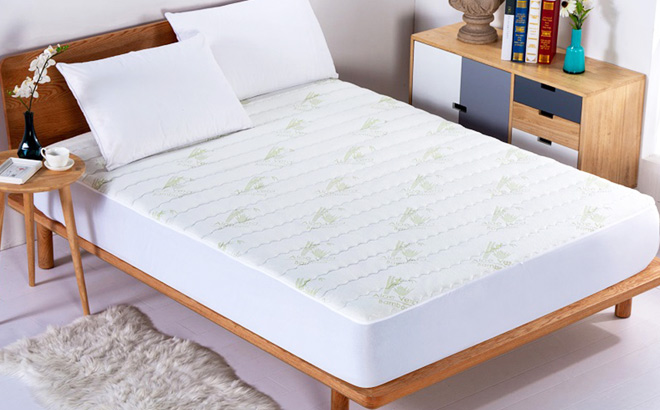 Aloe Vera Hypoallergenic Bamboo Mattress Pad