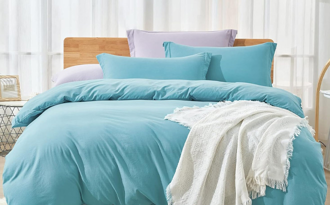 Duvet Queen Cover Set in Teal Color