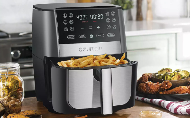 Gourmia 8 Quart Digital Air Fryer on a Kitchen Countertop