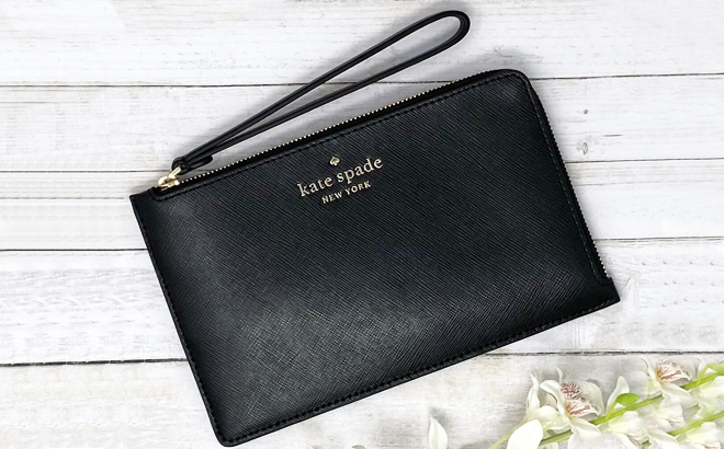 Kate Spade Staci Medium L zip Wristlet in Black