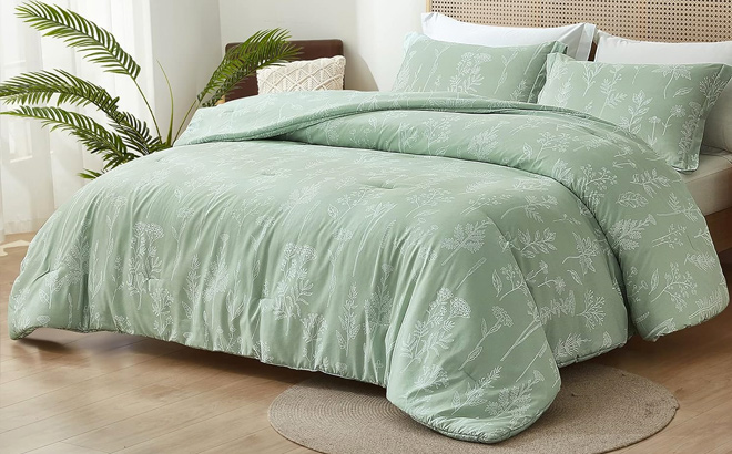 MapleStone King Comforter Set