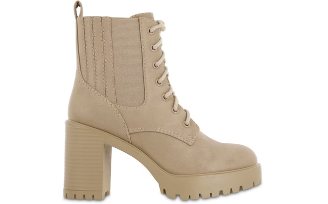 Mia Womens Daryl Lug Bootie