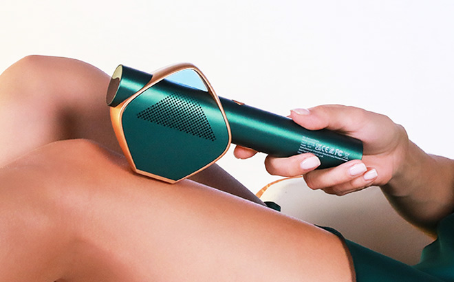 Permanent IPL Hair Removal Device with Latest Fast Flash Technology for Facial Legs Arms Hair in Use