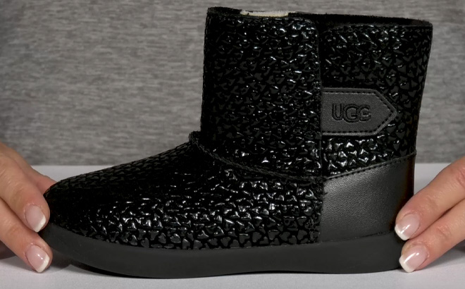 UGG Kids Keelan Boots in Black