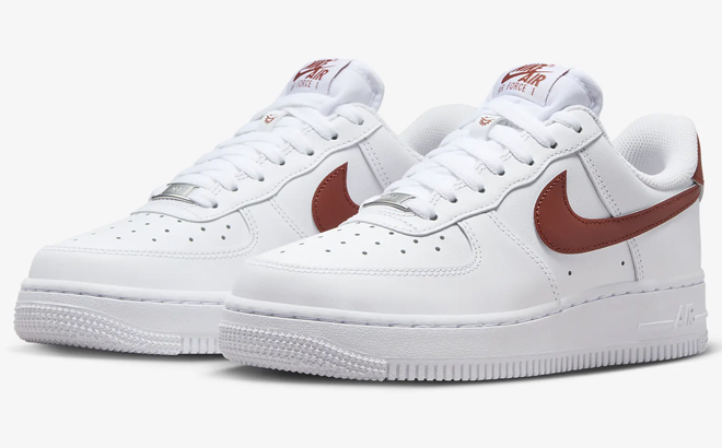 an Image of Nike Womens Air Force 1 07 EasyOn Shoes