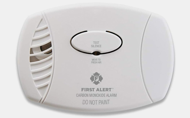 First Alert CO400 Carbon Monoxide CO Detector Battery Operated Alarm