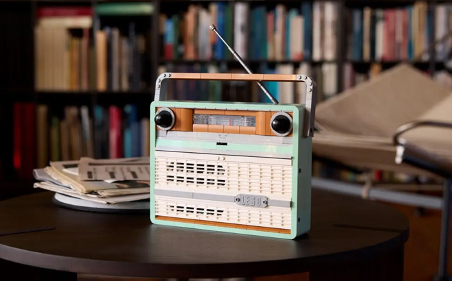 LEGO Retro Radio