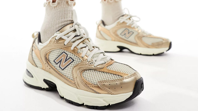 New Balance 530 Sneakers in Metallic Bronze