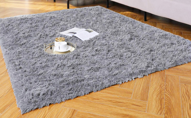 Ophanie Faux Fur 4x6 Area Rug