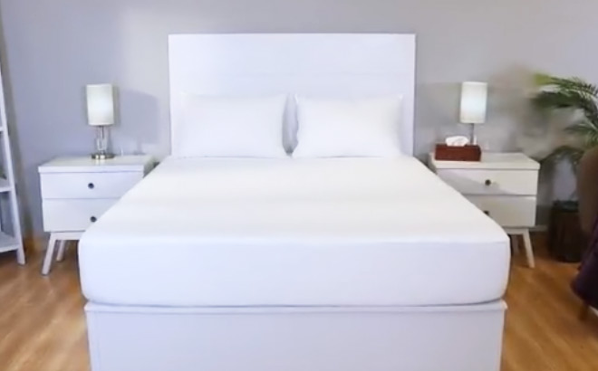 Utopia Bedding Waterproof Mattress Protector