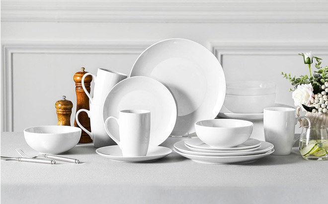 16 Piece Gourmet Porcelain Dinnerware Set