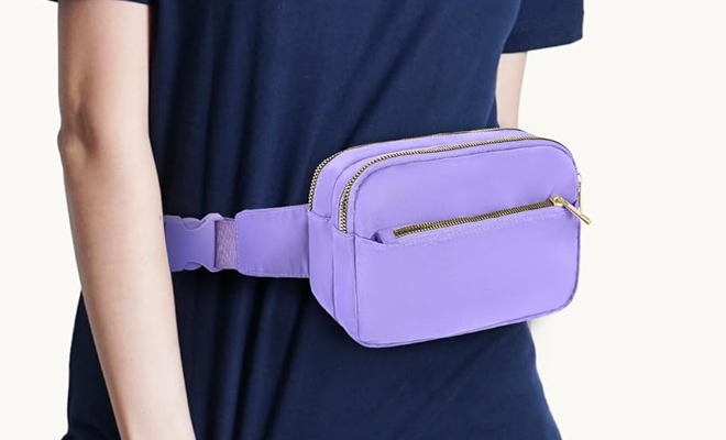 A Person Wearing Fashion Fanny Bag Waist Pack With Adjustable Belt Bag in Light Purple