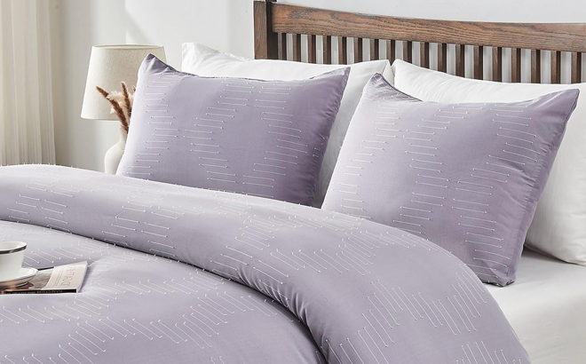 3-piece Queen Duvet Cover Set $8 At Amazon (comforter Set $13) 