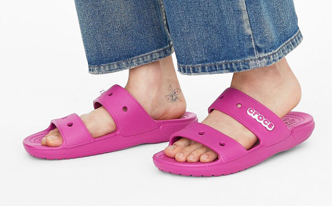 Crocs Classic Sandals in Fuchsia Fun Color