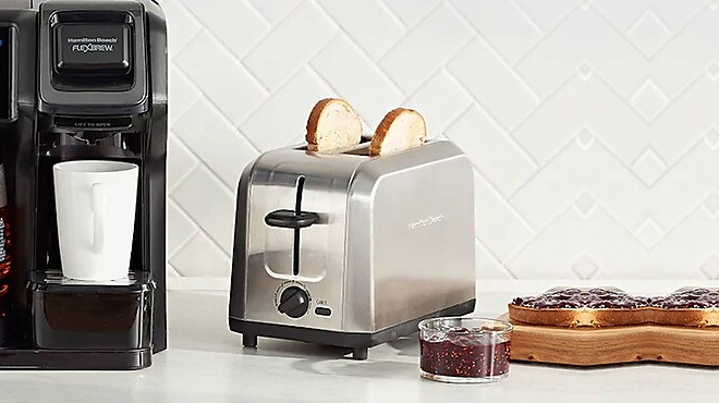 Hamilton Beach 2 Slice Toaster with Extra Wide Slots 1