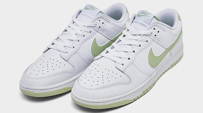 Nike Dunk Low Mens Casual Shoes in White Honeydew White Color