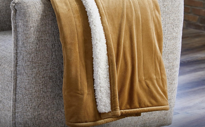 Sunbeam Royal Mink Sherpa Honey Heated Personal Throw