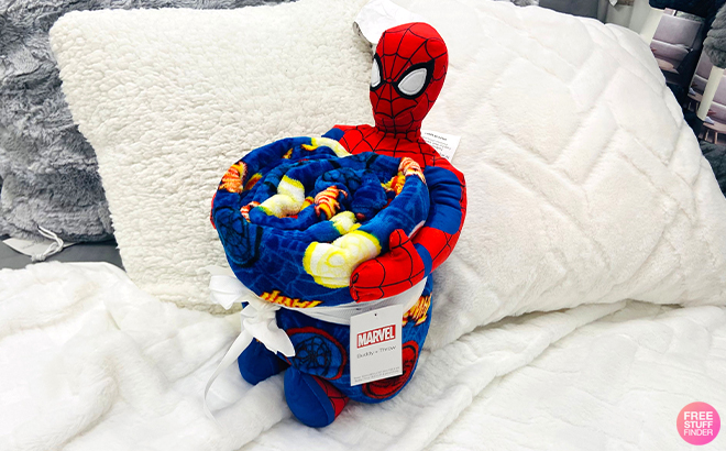 The Big One Kids Marvel Spiderman Buddy Throw Sets