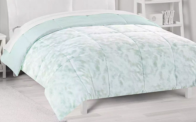 The Big One Plush Down Alternative Reversible Comforter