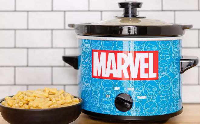 Uncanny Brands Marvel Eat The Universe 2 Quart Slow Cooker