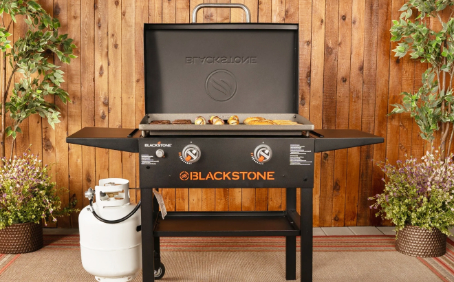 Blackstone 28 Inch Griddle with Hood