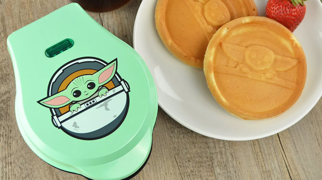 Disney Collection The Child Mini Waffle Maker