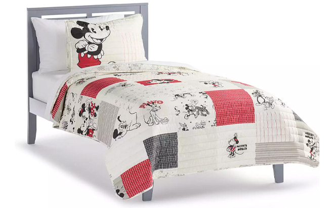 Disneys Mickey Mouse Quilt Set with Shams in Twin Size