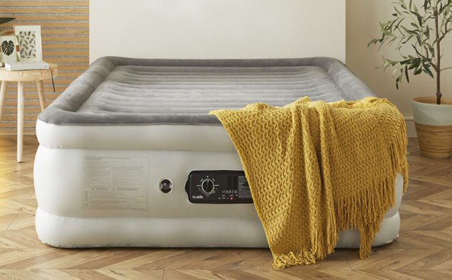 Huddle Luxury Air Bed with Patented Dual Pump