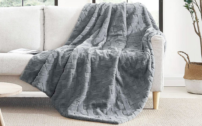 Koolaburra by UGG Faux Fur Throw Grey