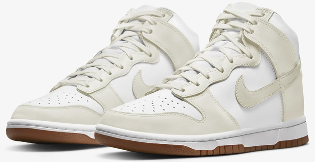 Nike Dunk High Shoes in Sail