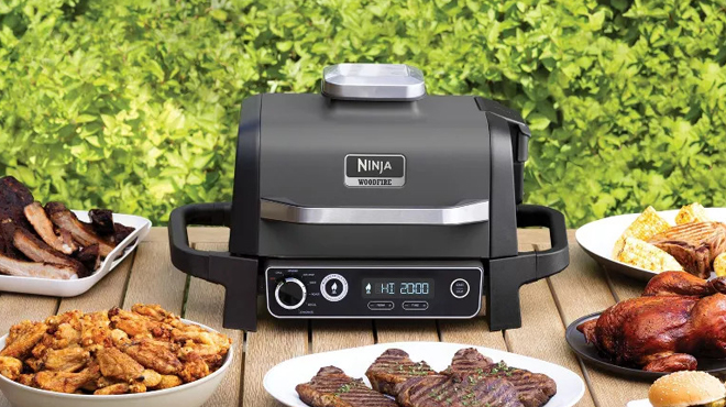 Ninja 7 in 1 Master Outdoor Grill on a Table