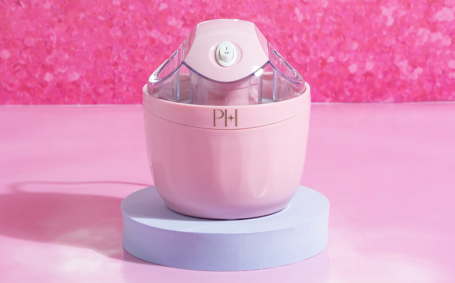 Paris Hilton Mini Ice Cream Maker in the Color Pink