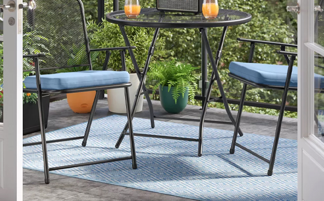 Room Essentials Reversible Diamond Rectangular Loomed Indoor Outdoor Accent Rug