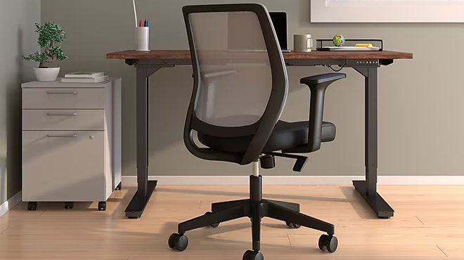 Staples Essentials Ergonomic Fabric Swivel Chair