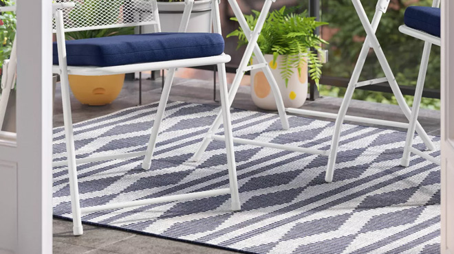 Threshold Tapestry Geo Outdoor Rug Navy