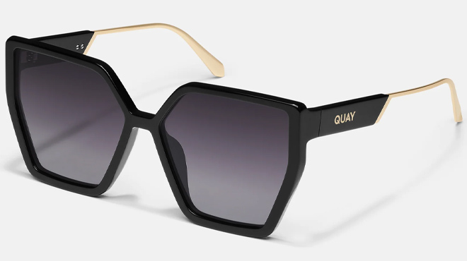 2 Quay Australia Hotel Lobby Sunglasses