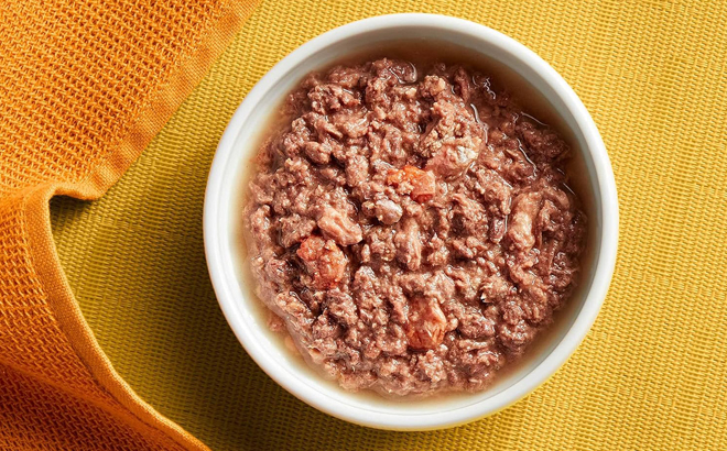 A Bowl of Meow Mix Tenders in Sauce Wet Cat Food