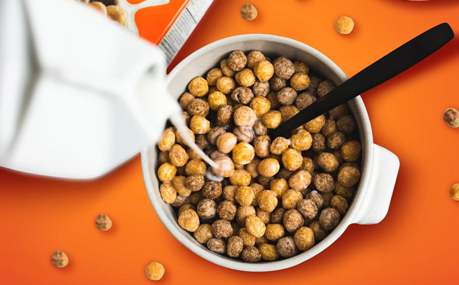 A Bowl of Reeses Puffs Cereal