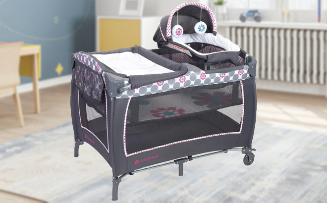 Baby Trend Lil Snooze Deluxe Nursery Center in a Room