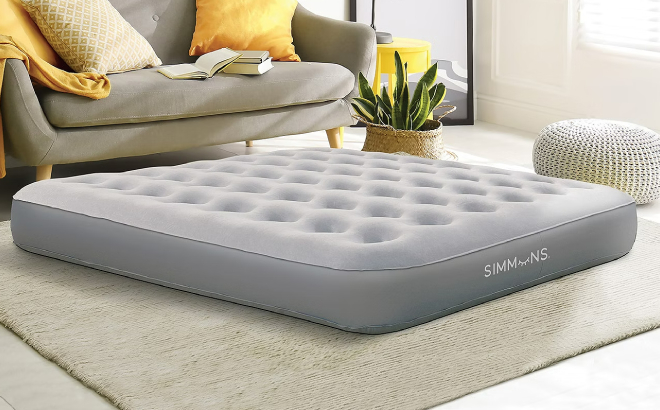 Beautyrest Simmons Queen Air Mattress with Air Pump