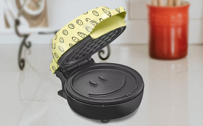 Bella Mini Waffle Maker