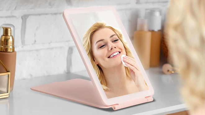 BoxedHome USB Rechargeable Super Lighted Travel Makeup Mirror