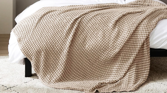 Cooling Cotton Waffle Blanket