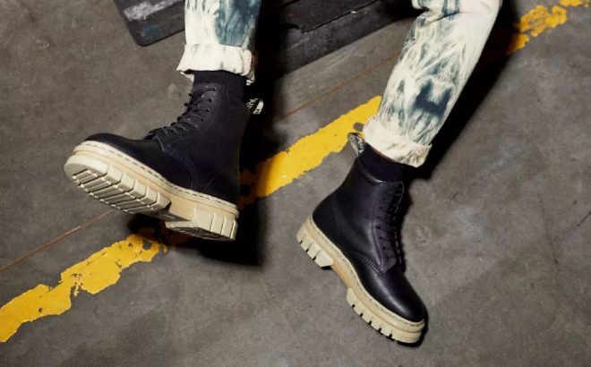 Dr Martens Rikard Contrast Sole Platform Lace Up Boots