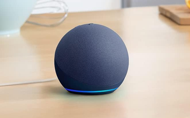 Echo Dot with TP Link Tapo Smart Color Bulb