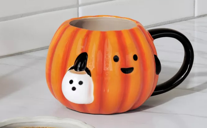 Hyde EEK Halloween Pumpkin Mug