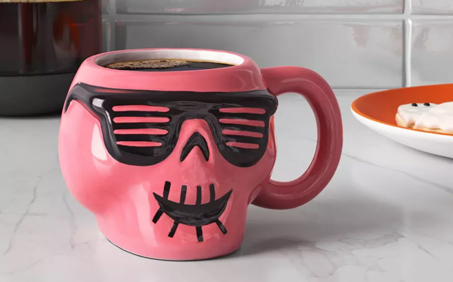 Hyde EEK Pink Skull Mug