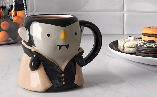 Hyde EEK Vampire Mug