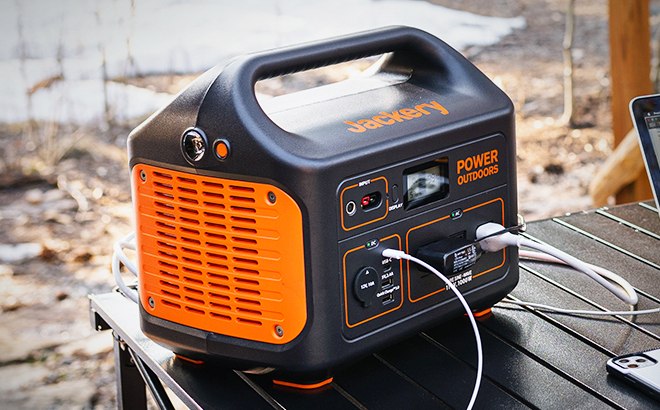 Jackery Explorer 1000 Portable Power Station