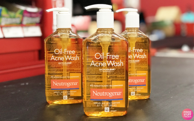 Neutrogena Oil Free Acne Fighting Facial Cleanser